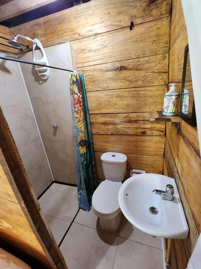 El Almendron Beach Hostel Guachaca Екстер'єр фото