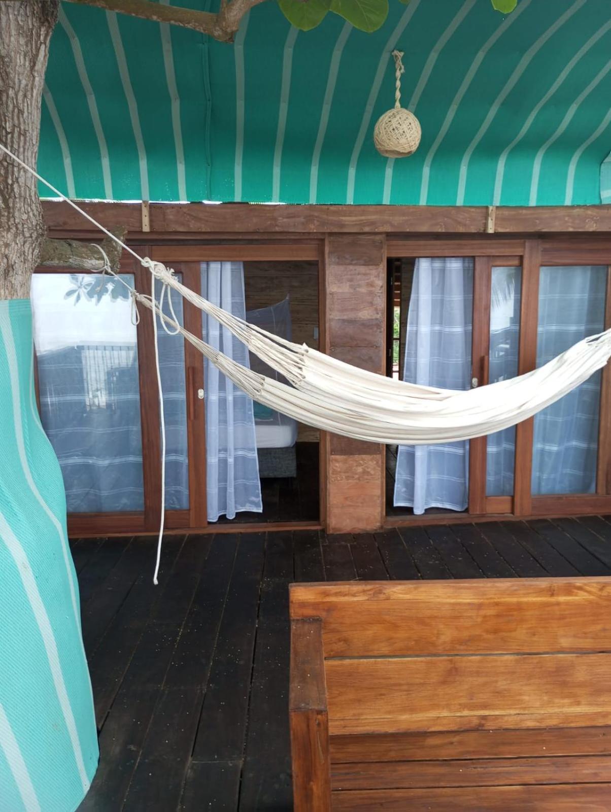 El Almendron Beach Hostel Guachaca Екстер'єр фото